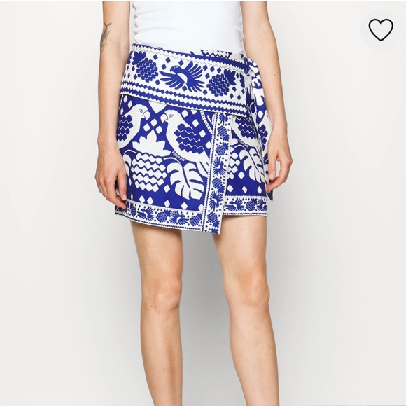 FARM Rio Jungle Scarf Wrap Mini Skirt Blue & White XS & Medium NWT! - Picture 4 of 14